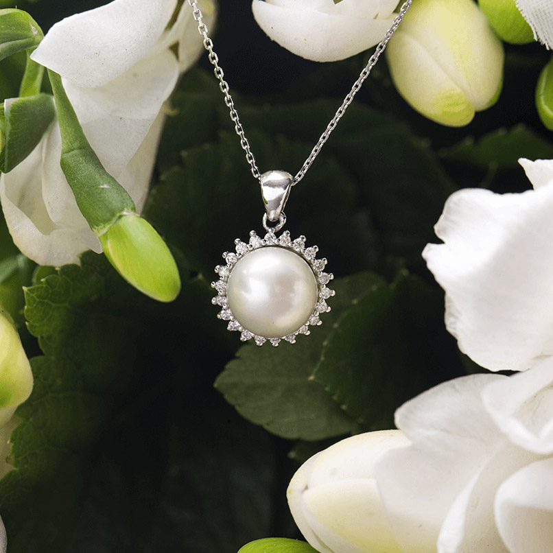 0.50 ct. Perle Diamant Halskette